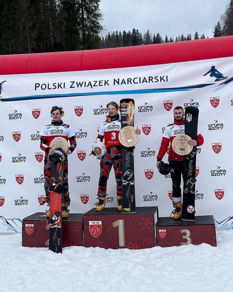 Прикарпатець Михайло Харук здобув бронзу на Кубку Європи зі сноубордингу