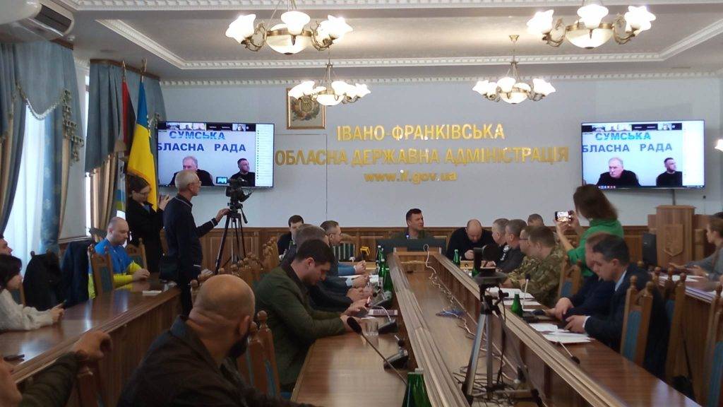 Скандальний нардеп Тищенко проводить у Франківську слідчу лісову комісію ФОТО