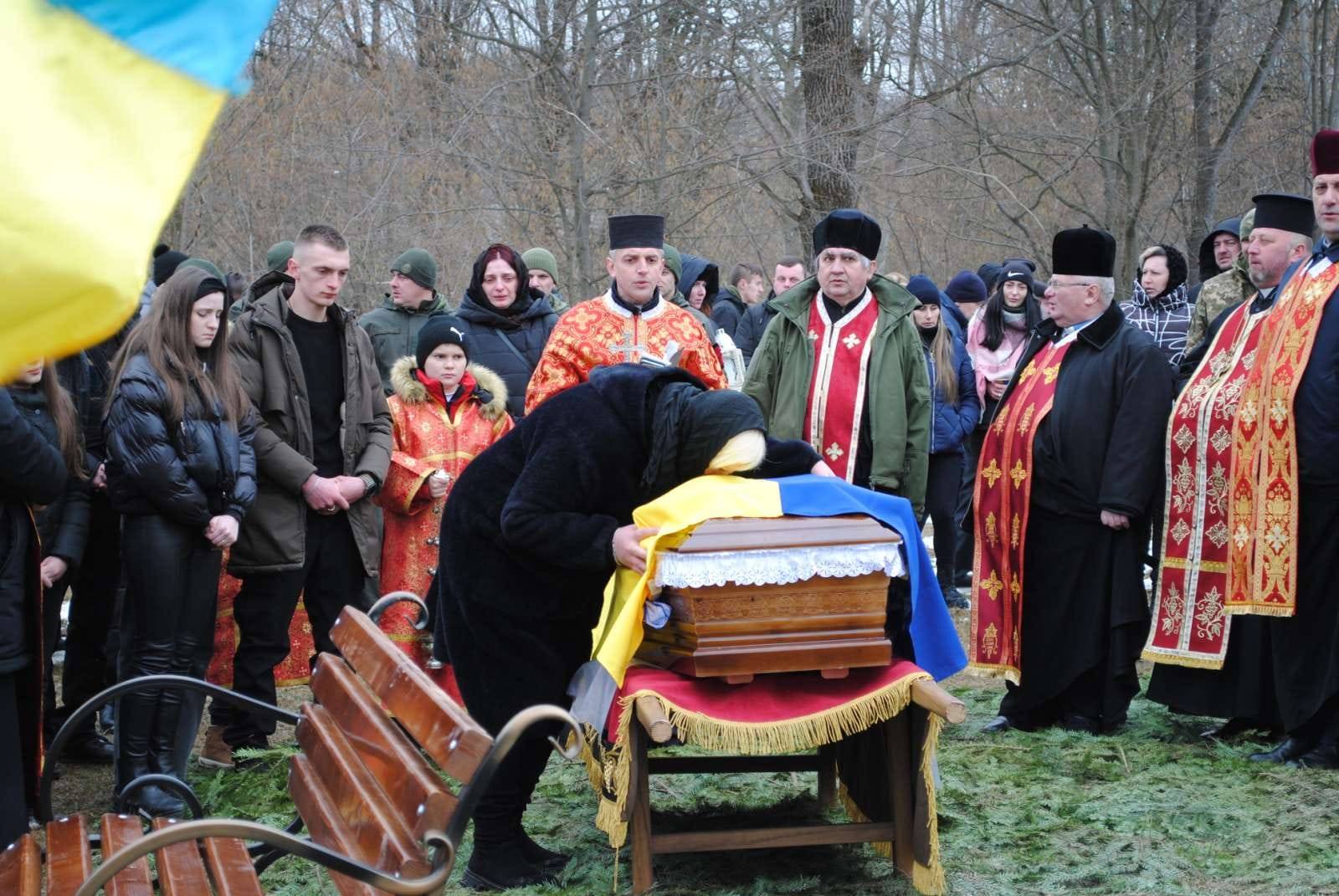 На Богородчанщині попрощалися із загиблим Героєм Андрієм Пилипонюком