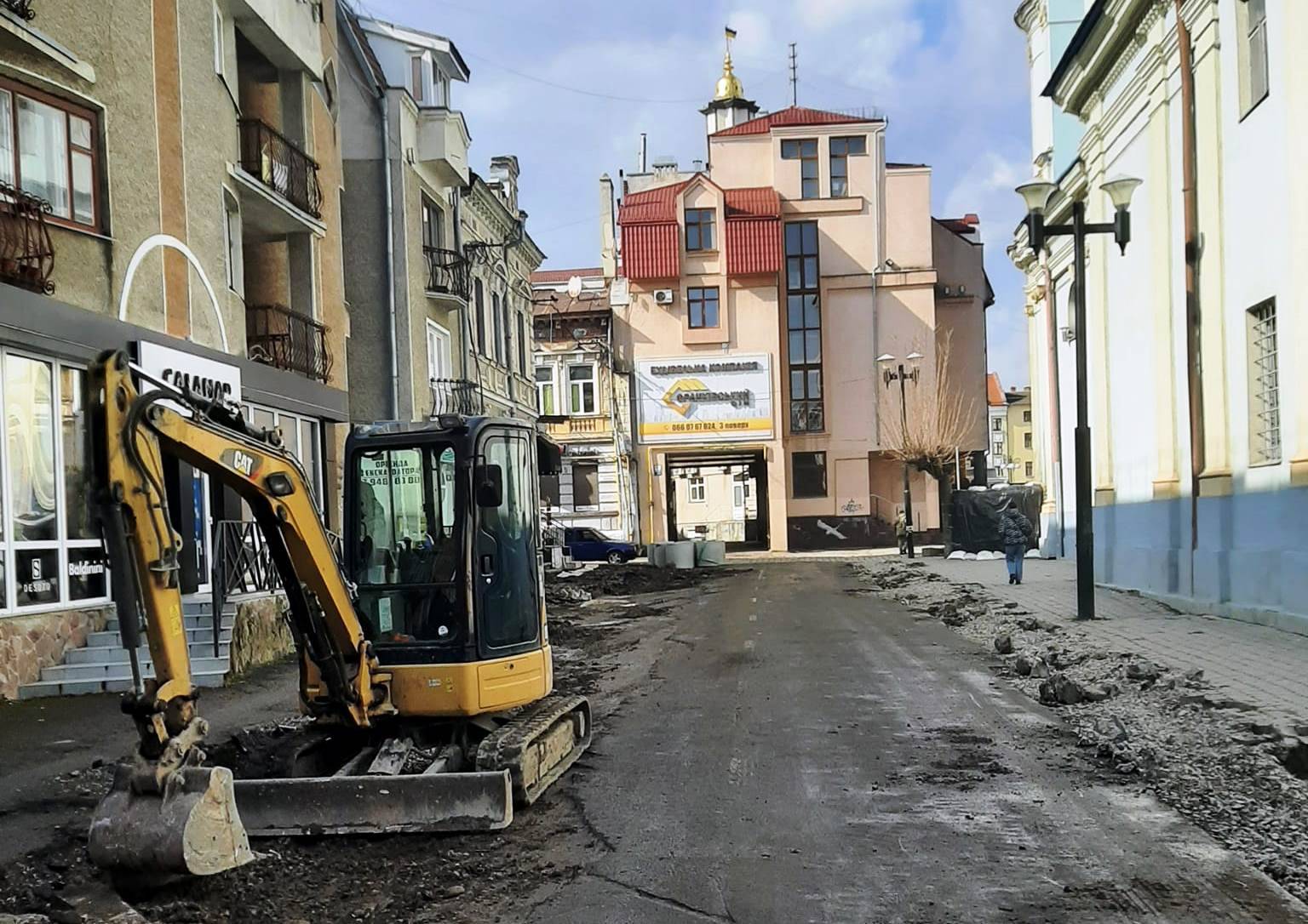 У Франківську ремонтують вулицю Лук'яненка. ФОТО
