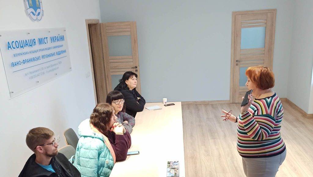 Проєкт «NGO relocation»: на Прикарпатті провели інтеграційний захід для релокованих громадських організацій