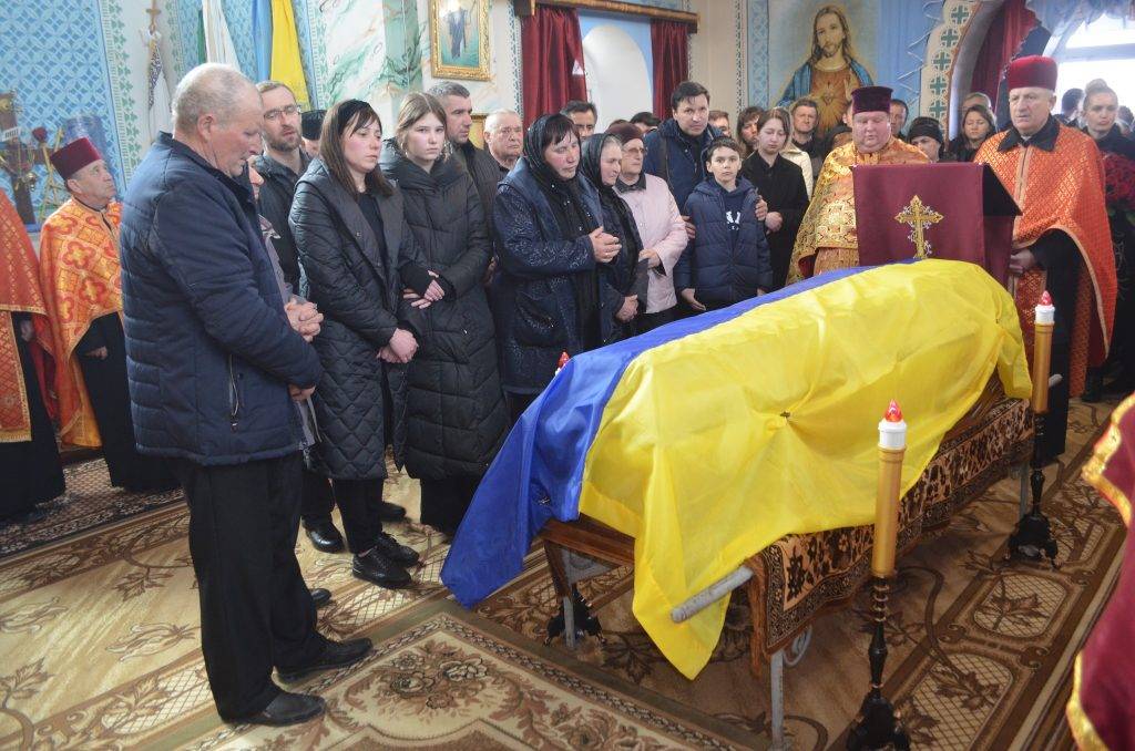 Галицька громада провела в останню дорогу захисника Михайла Марунчака