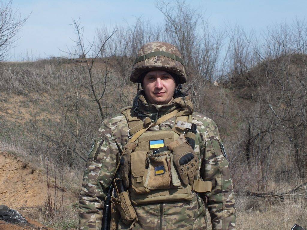 Повернувся з Чехії, щоб зазищати Україну: історія прикарпатця Жені на позивний “Лев”