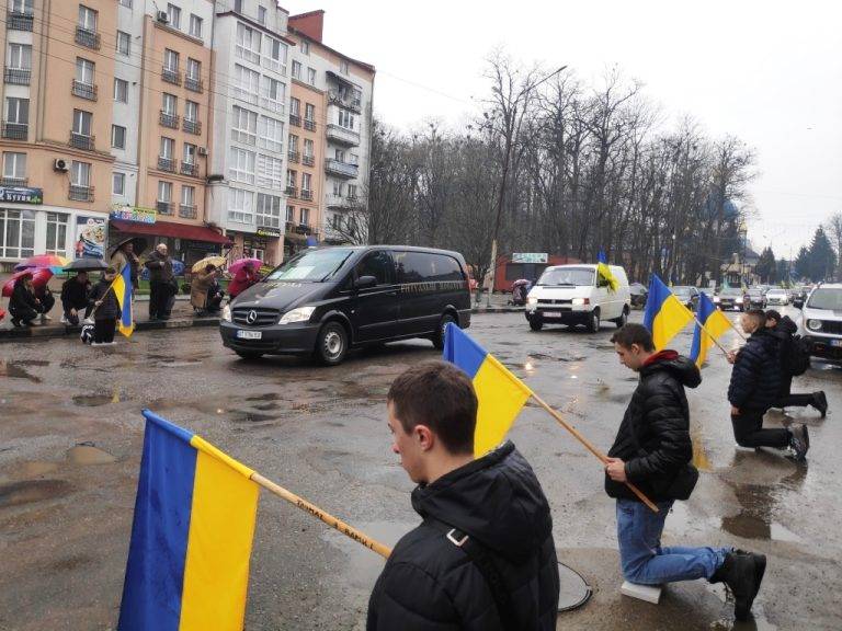 У Тлумачі попрощалися із загиблим захисником Владиславом Бодзом