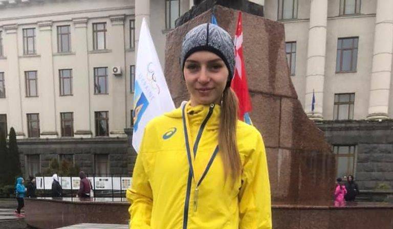 Скороходка з Франківщини Юлія Луцька здобула срібло чемпіонату України і поїде до Європи