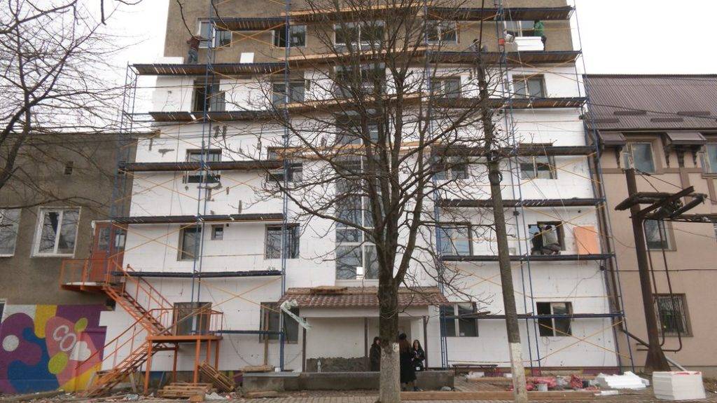 У Франківську облаштовують новий шелтер для вимушених переселенців