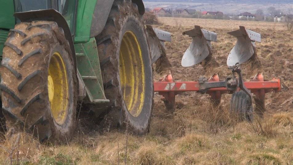 У Франківській громаді планують засіяти сільськогосподарськими культурами 160 га землі