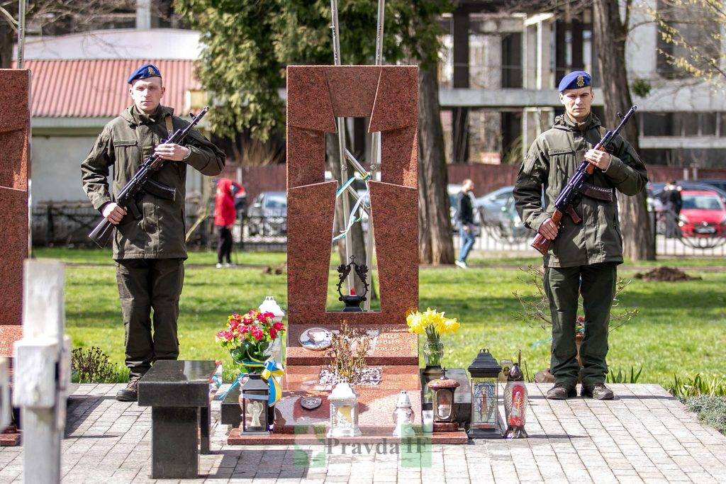 У Франківську посмертно нагородили полеглих військових Прикарпаття