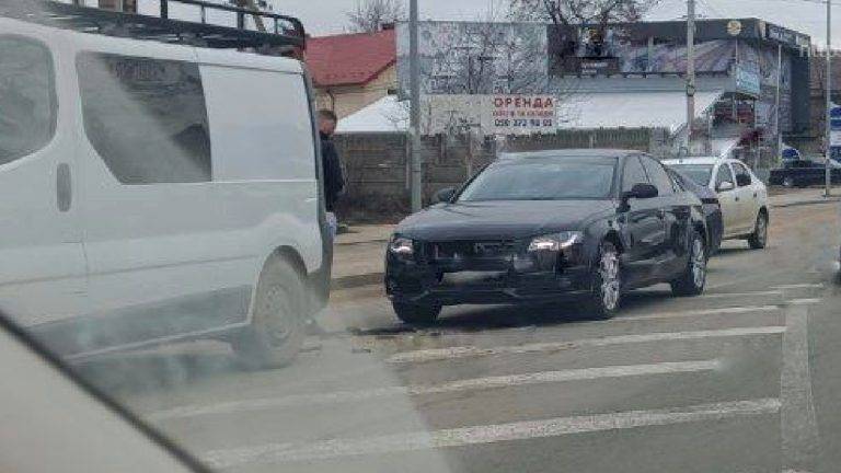 У Франківську трапилась ДТП з кількома автівками