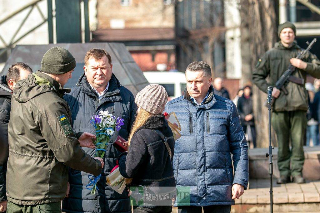 У Івано-Франківську вшанували пам'ять загиблих на війні воїнів