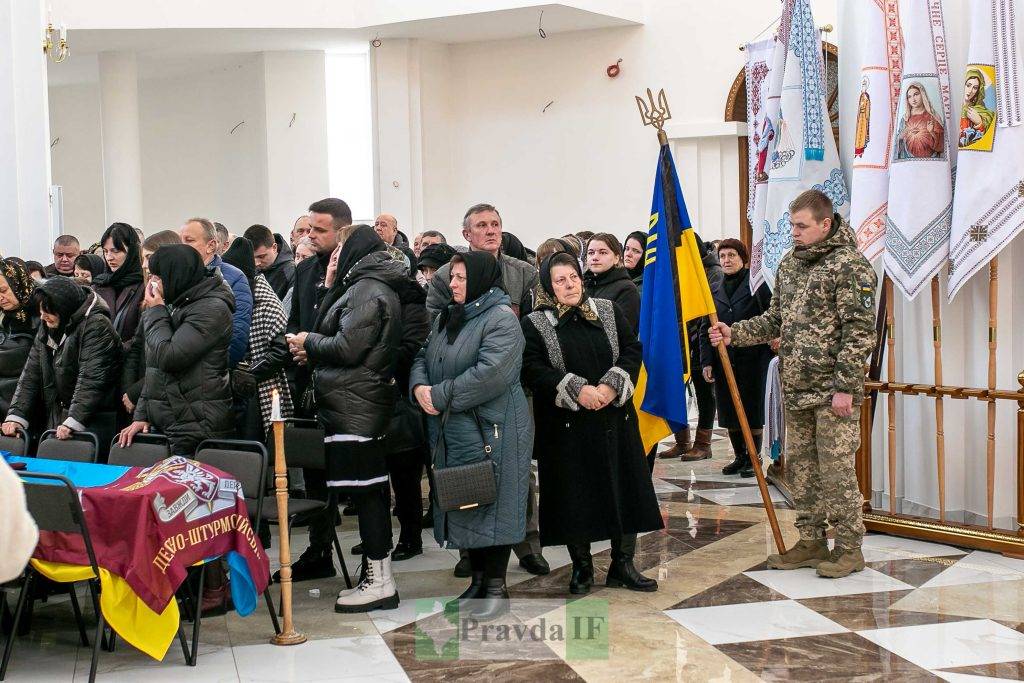 У Франківську провели в останню путь десантника Миколу Жовкевича. ФОТО