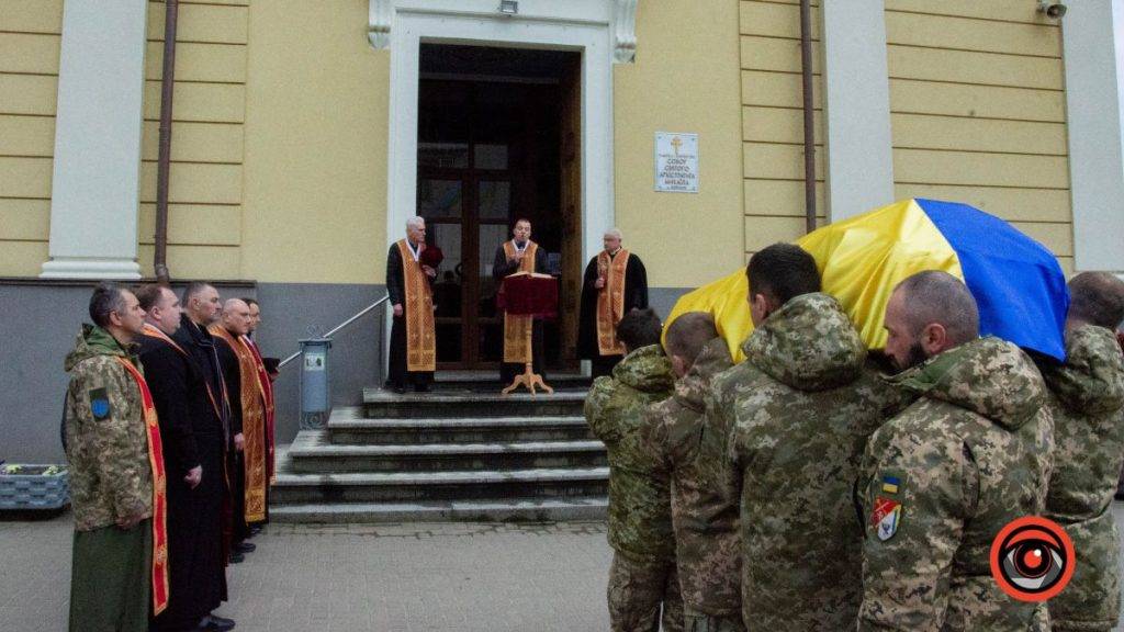 Коломийська громада провела в останню дорогу молодого Героя Назарія Цигана