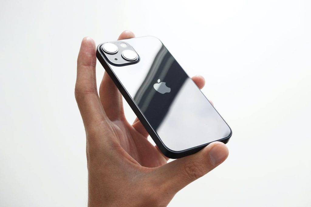 ТОП-6 функциональных смартфонов с компактными габаритами