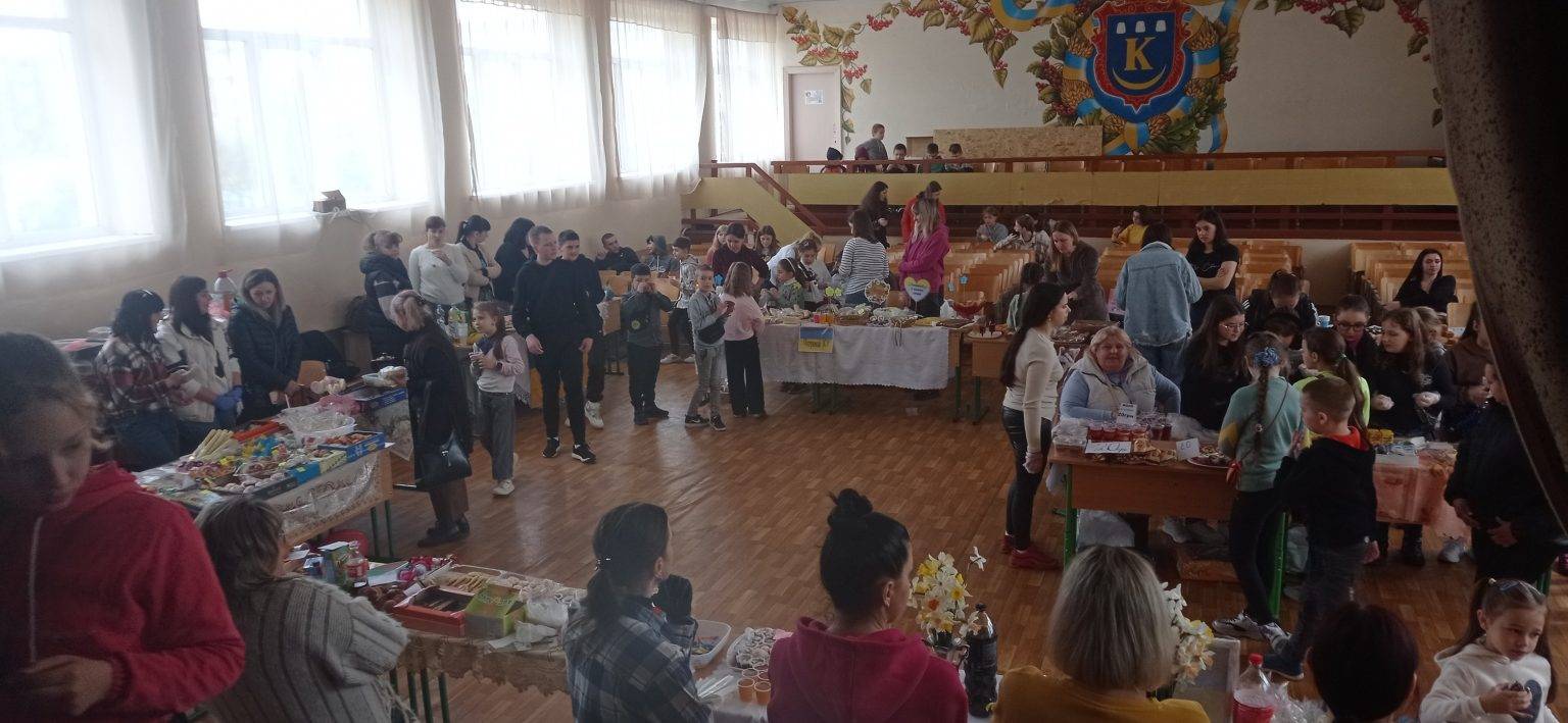 Калуські школярі вторгували,40 тисяч гривень на ЗСУ,учні ліцею №6