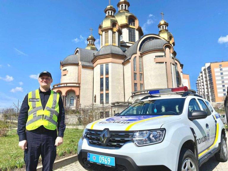 На Великдень півтори тисячі поліцейських забезпечуватимуть порядок на Прикарпатті