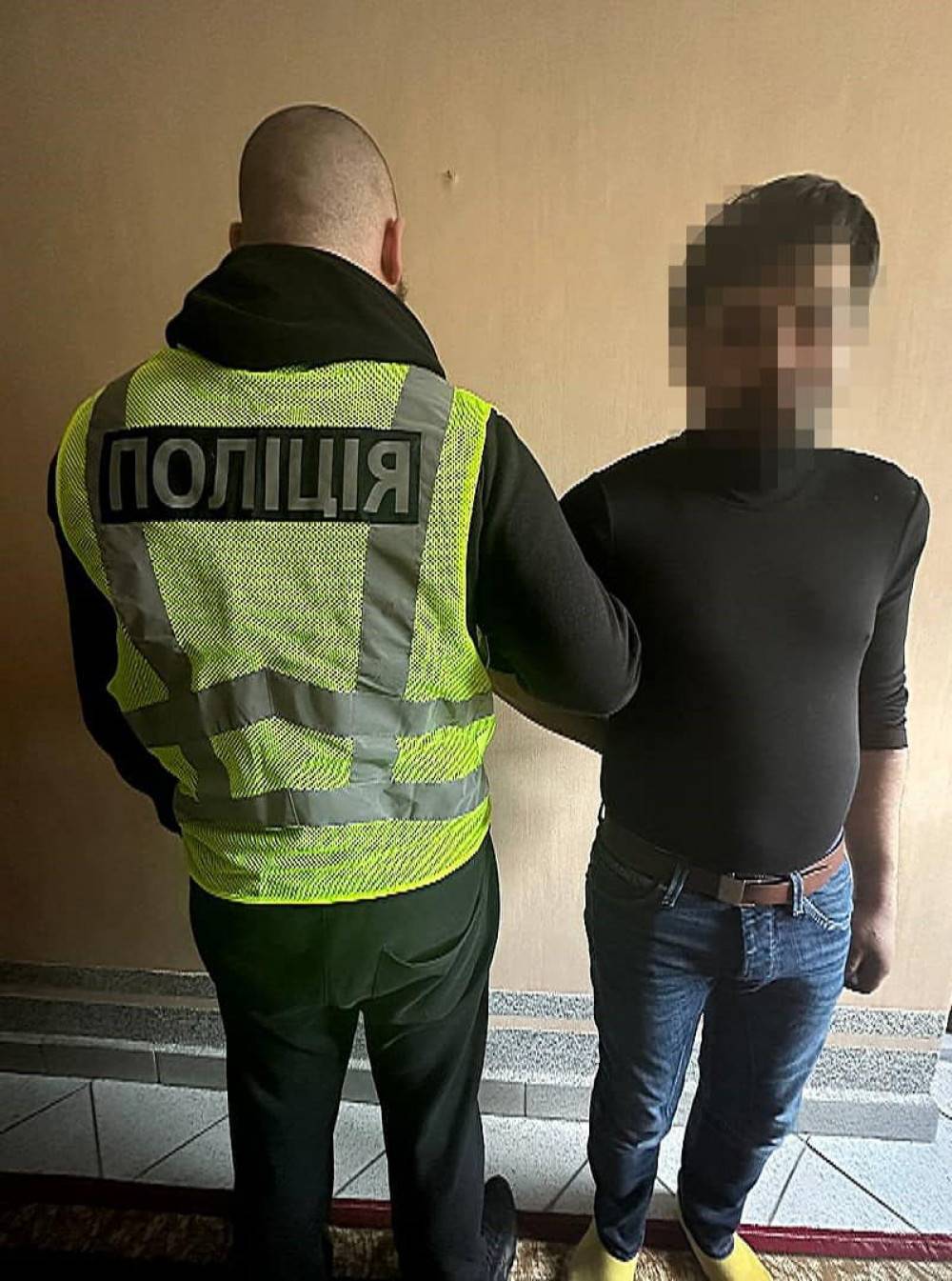 Поліція спіймала франківку та її дружка-рецидивіста,шахраї у франківську,поліція прикарпаття