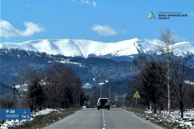 В якому стані дороги Прикарпаття