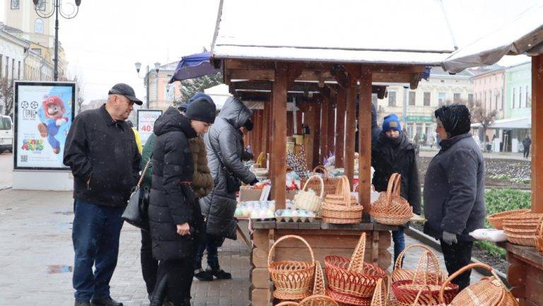 У Коломиї запрацював традиційний Великодній ярмарок