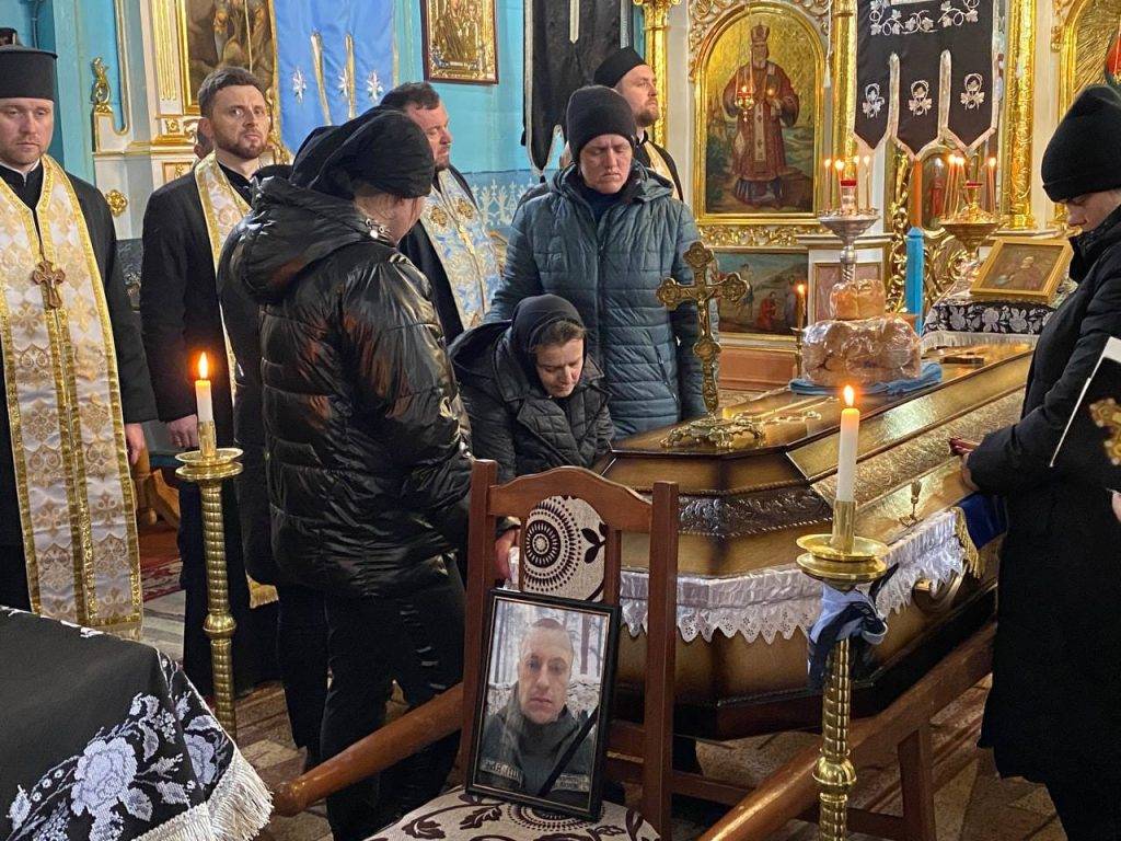 Городенківщина попрощалася із загиблим у бою воїном Володимиром Лоюком