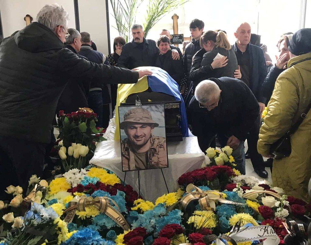 Сьогодні у Івано-Франківську поховають захисника Андрія Клюбу