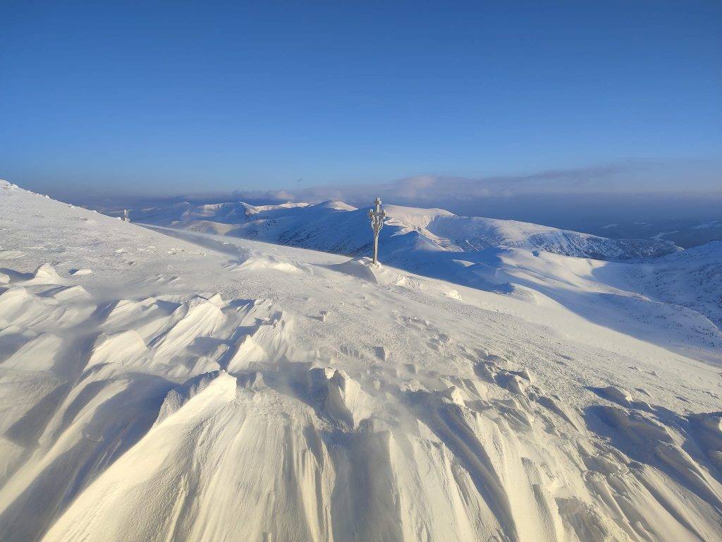 До Карпат повернулася зима: на Чорногорі вдарив 11-градусний мороз