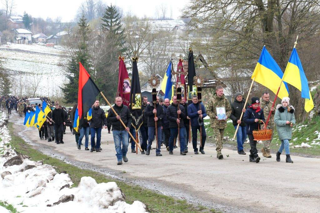 На Франківщині провели в останню путь полеглого героя Василя Прідку