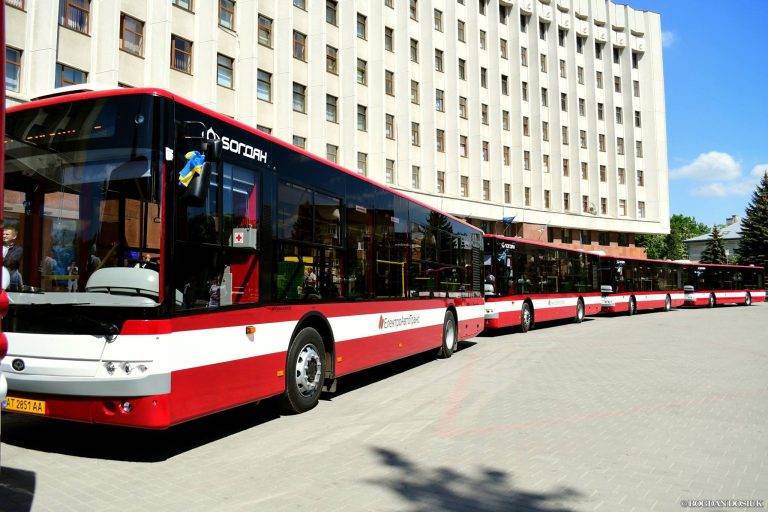 Івано-Франківськ до кінця цього року планує закупити ще 15 великогабаритних автобусів