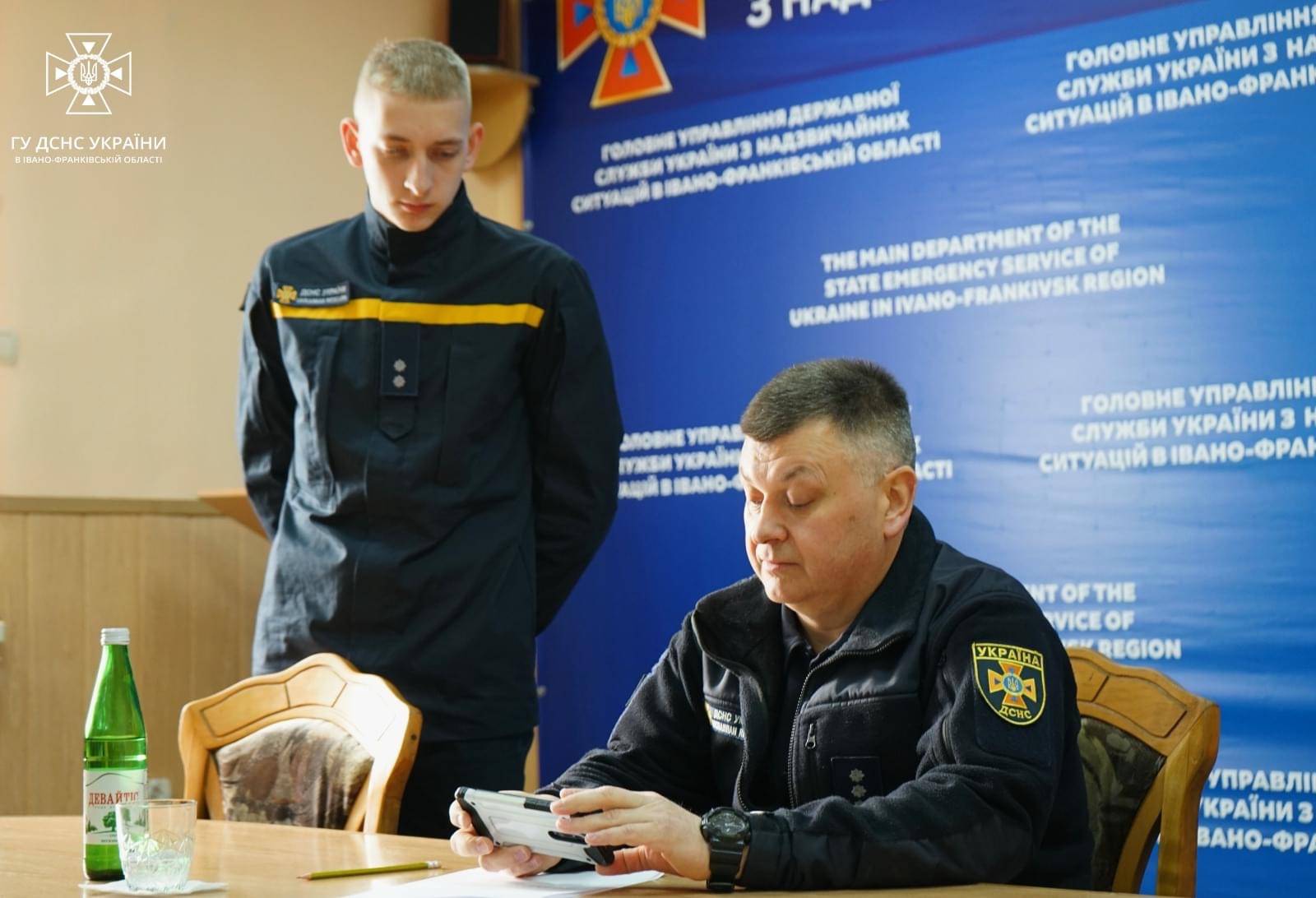 Лави прикарпатських рятувальників поповнили 11 випусників- лейтенантів,рятувальники прикарпаття,дснс