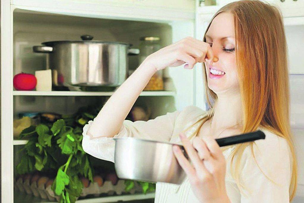 Как избавиться от неприятных запахов дома: полезные лайфхаки