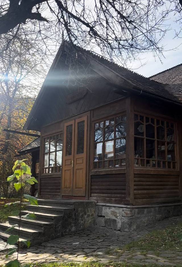Подорож "українськими Атенами": чим здивує туристів музей Івана Франка у Криворівні