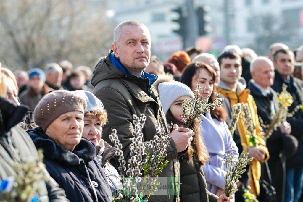 у Вербну неділю,освячення шутки,освячення верби івано-франківськ