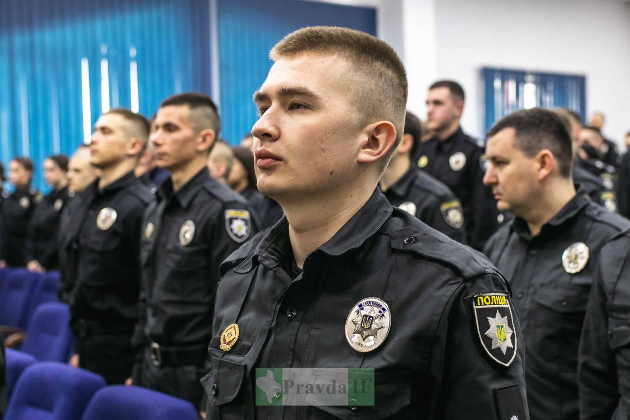 Відбувся перший випуск курсантів Луганського університету внутрішніх справ,курсанти мвс,війна в україні