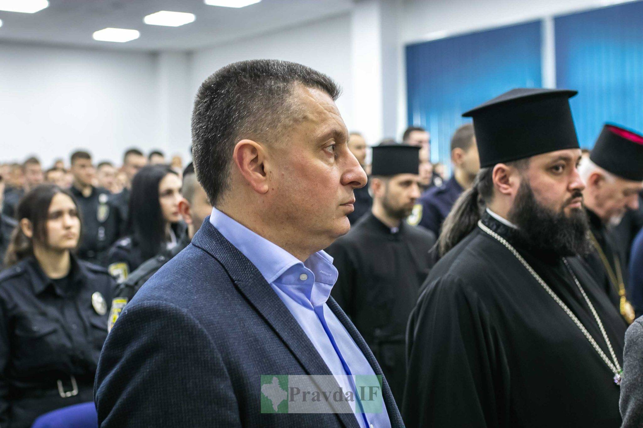 Відбувся перший випуск курсантів Луганського університету внутрішніх справ,курсанти мвс,війна в україні