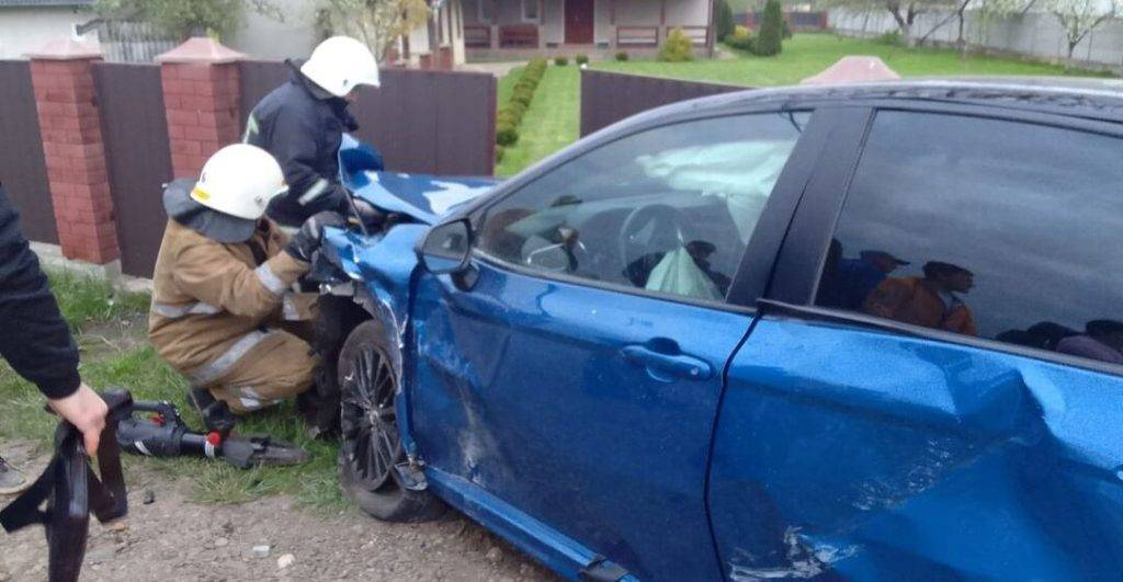В Калуші трапилась ДТП за участі двох автомобілів та мотоцикла. ФОТО