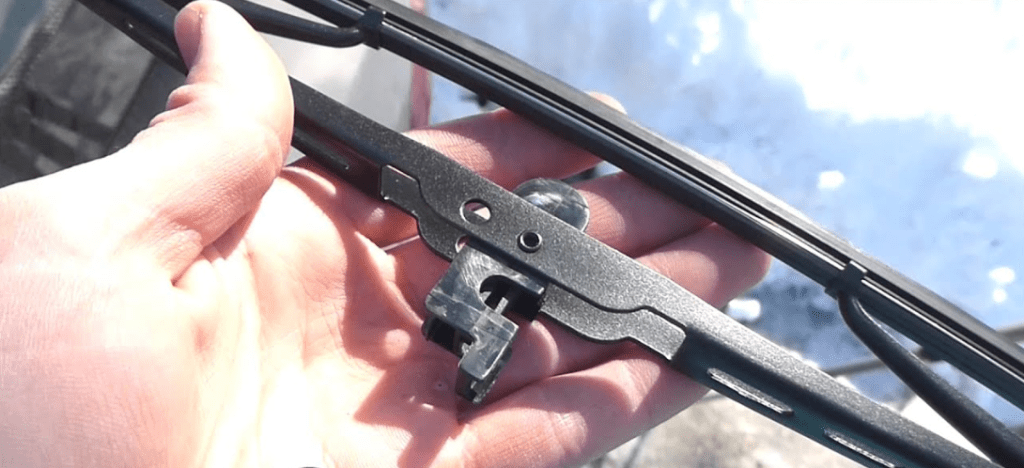 Вплив кліматичних умов на вибір склоочисників: особливості експлуатації в Україні