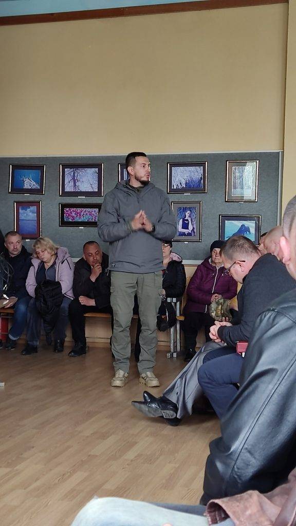 Жителі Марківців, на сході села, виступили проти передачі 10 га їхнього лісу фірмі донці нардепа Фріса