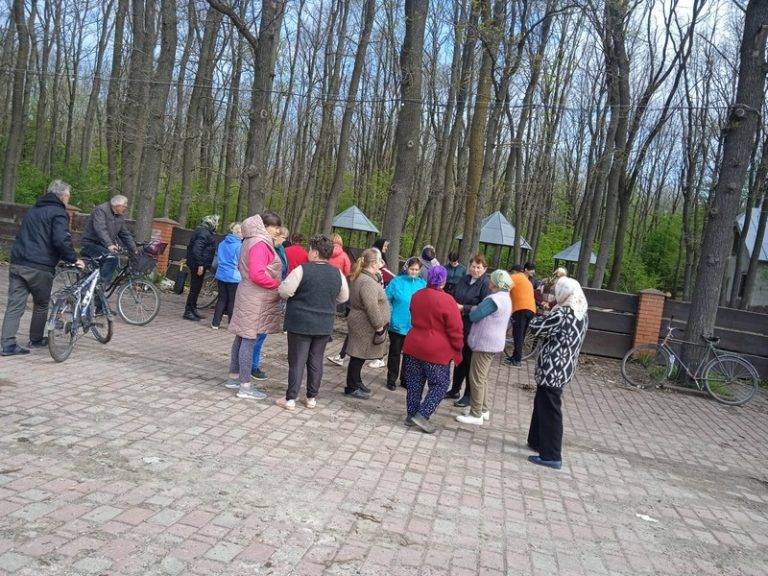 Громада села Марківці протестує щодо передачі 10 га лісу родині нардепа Фріса. ФОТО