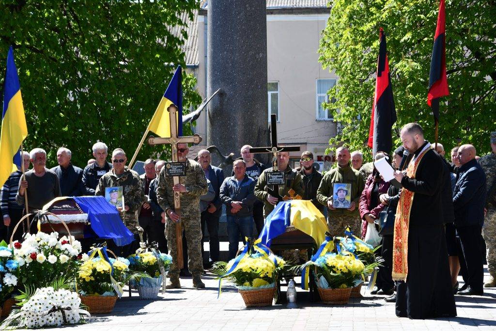 Рогатинщина попрощалася з двома полеглими Героями