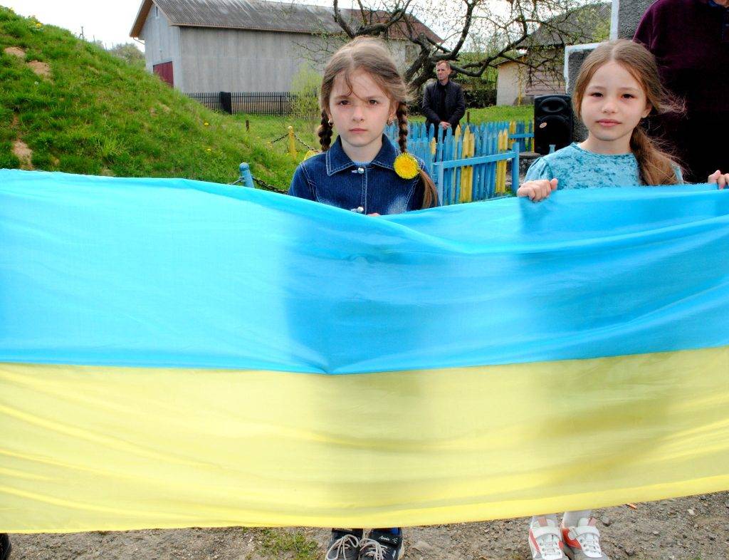 На Богородчанщині провели в останню путь полеглого 19-річного героя Богдана Овчаренка