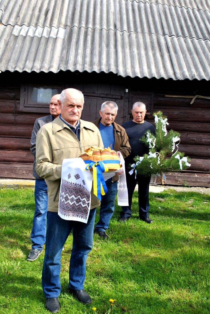 На Богородчанщині провели в останню путь полеглого 19-річного героя Богдана Овчаренка