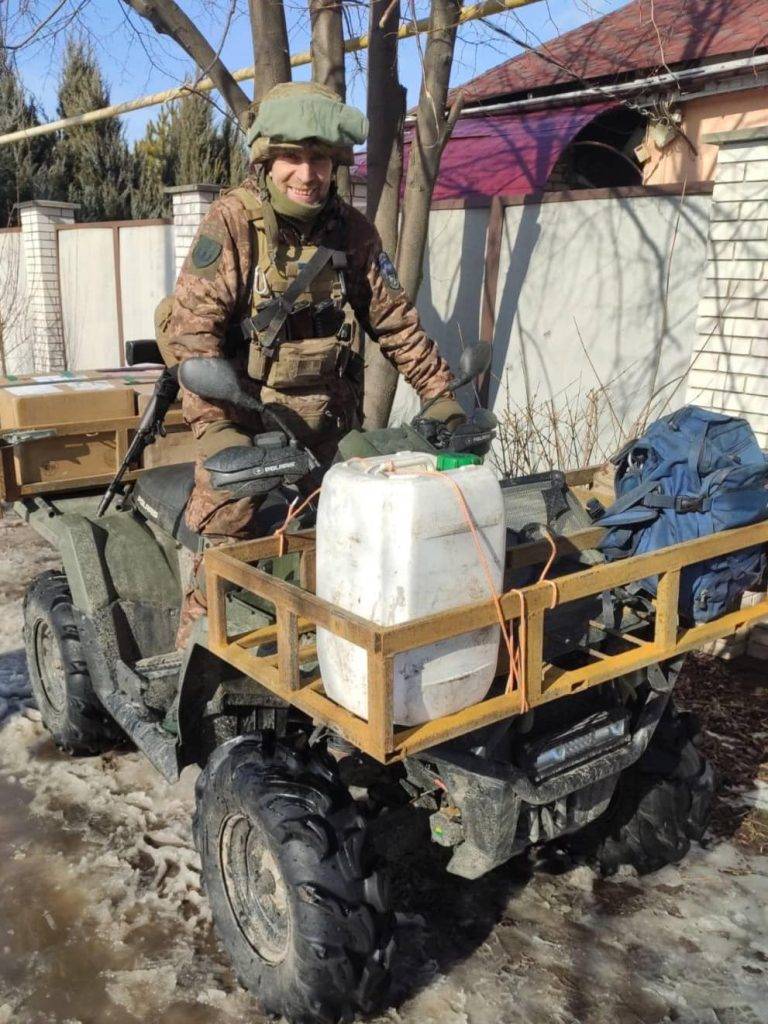 Залужний відзначив бійця з Франківщини Ігоря Вірстюка “Золотим хрестом”