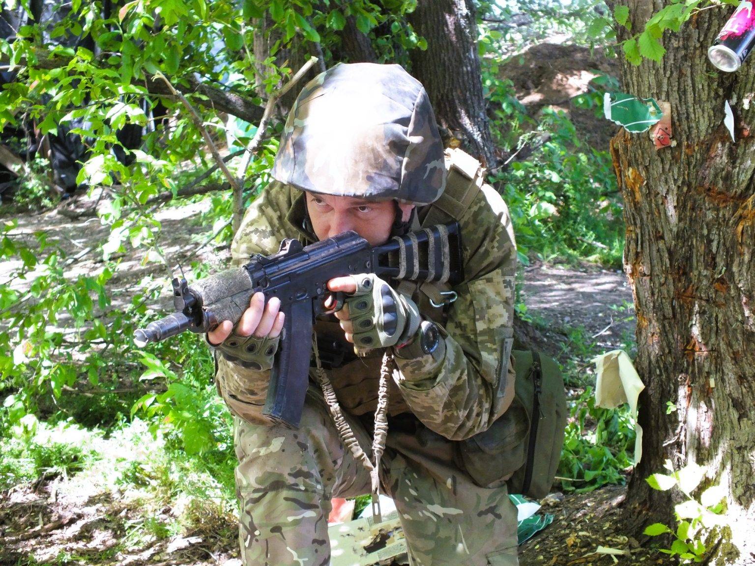 Воїни зі 102 бригади удосконалюють військові навички на полігоні