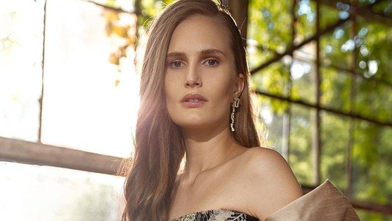 Українська модель Алла Костромічова оголосила про другу вагітність 