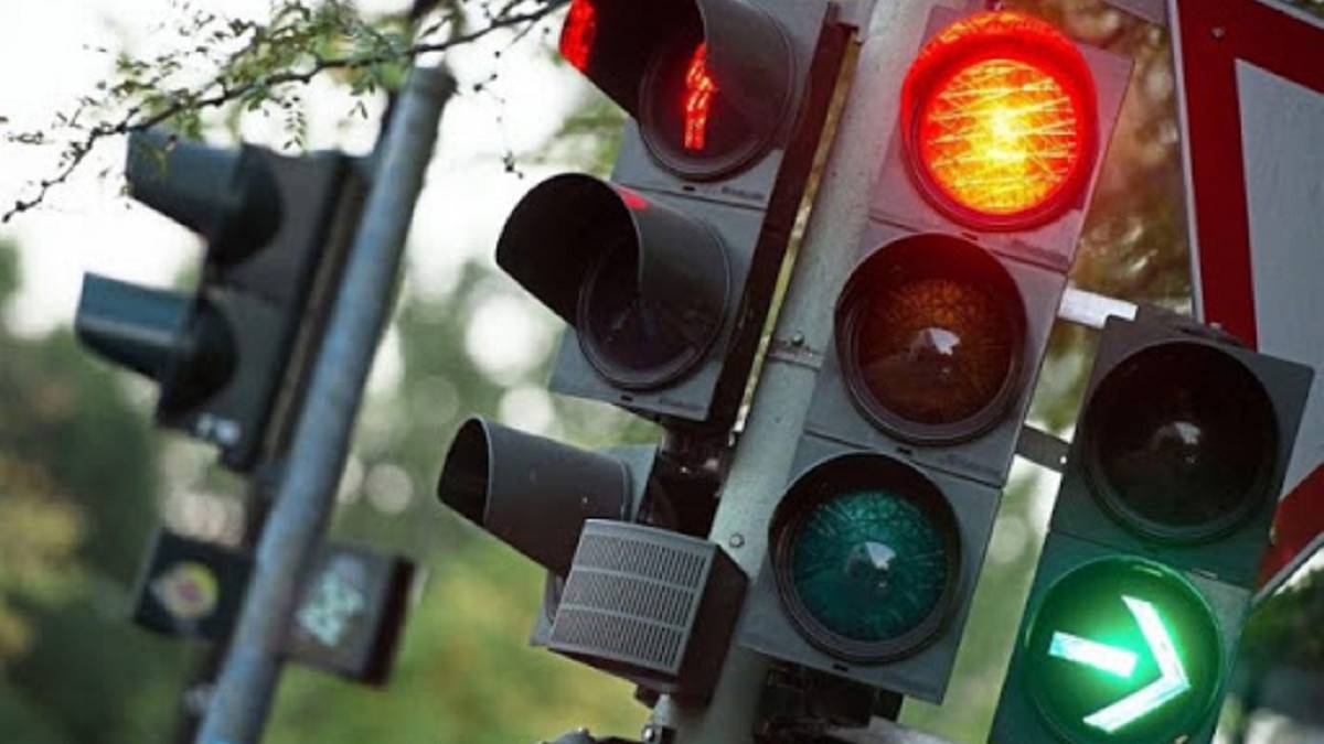 Світлофор на перехресті вулиць Галицької, Василіянок та Північного Бульвару буде працювати по-новому