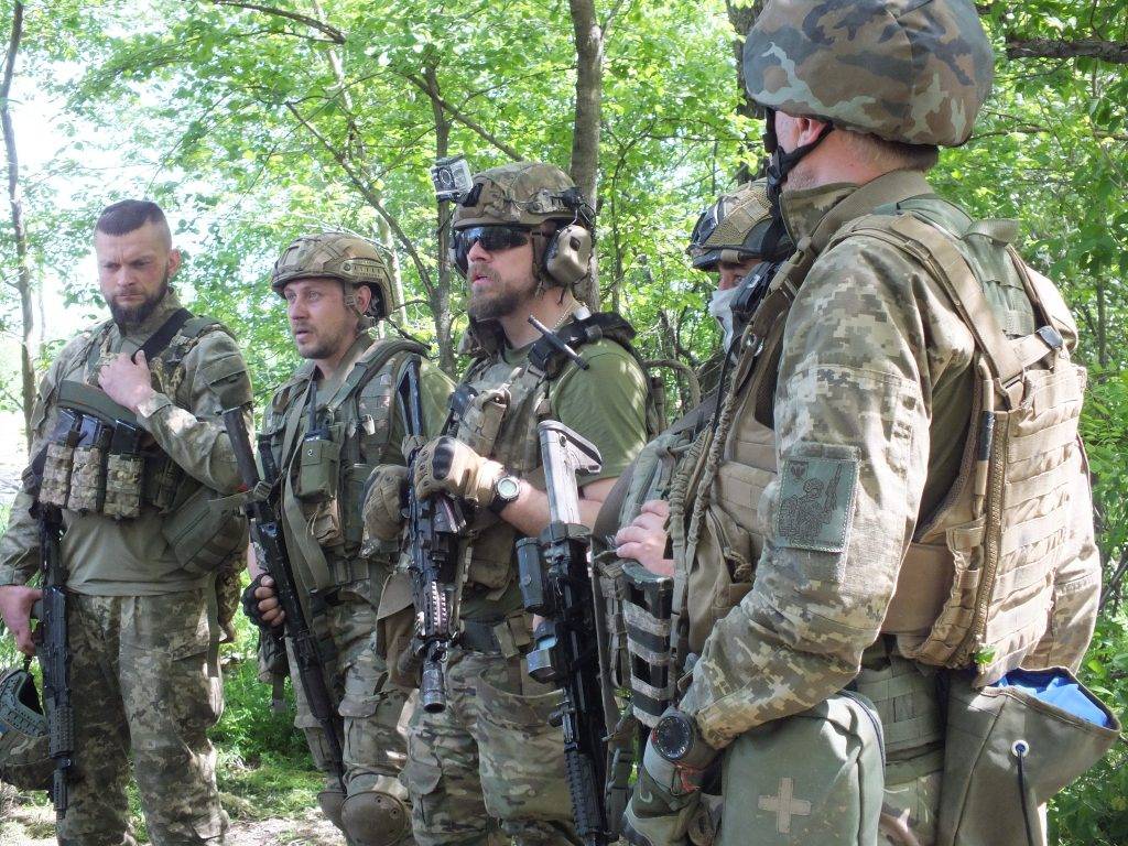 Щодня тренуються: як бійці 102 бригади Сил тероборони з Івано-Франківщини підвищують боєздатність