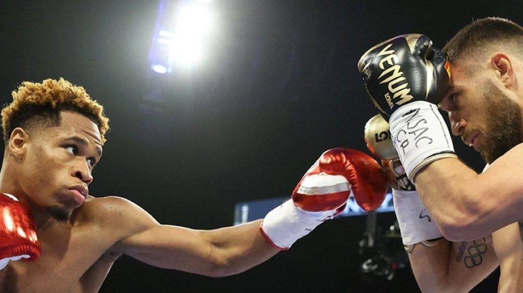 Ломаченко програв Хейні у бою за титул абсолютного чемпіона світу