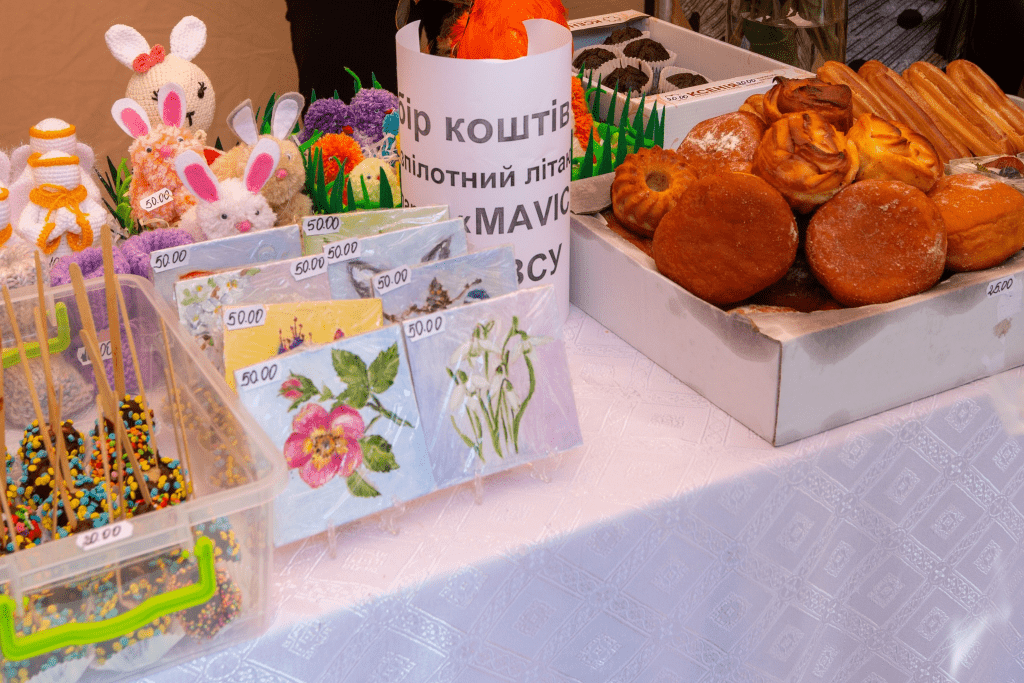 У Івано-Франківську міський пологовий організував ярмарок, щоб зібрати кошти на ЗСУ