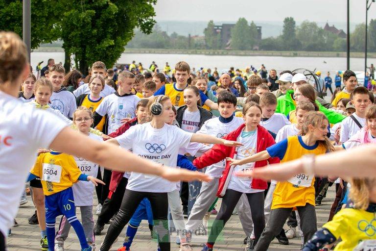 Всеукраїнський Олімпійський день відзначили у Івано-Франківську ФОТОРЕПОРТАЖ