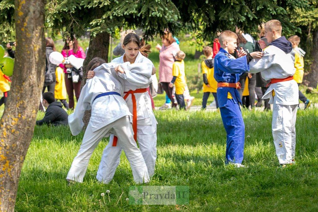 Всеукраїнський Олімпійський день відзначили у Івано-Франківську ФОТОРЕПОРТАЖ