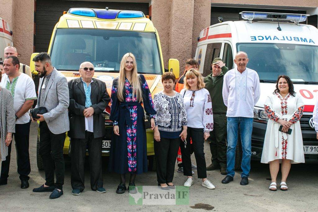 Десять підрозділів обласної екстренки отримали карети швидкої допомоги. ФОТО